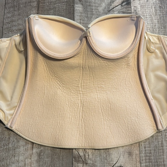 Q-T Strapless Cream Bustier Shaper-size 36B - Picture 4 of 10